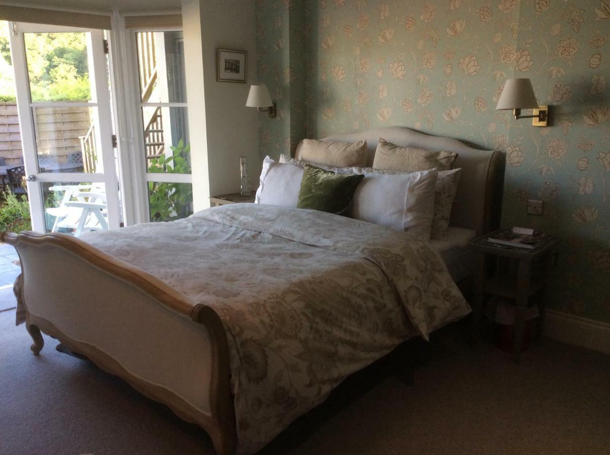 Compass Rose Bed and Breakfast Ντάρτμουθ Εξωτερικό φωτογραφία