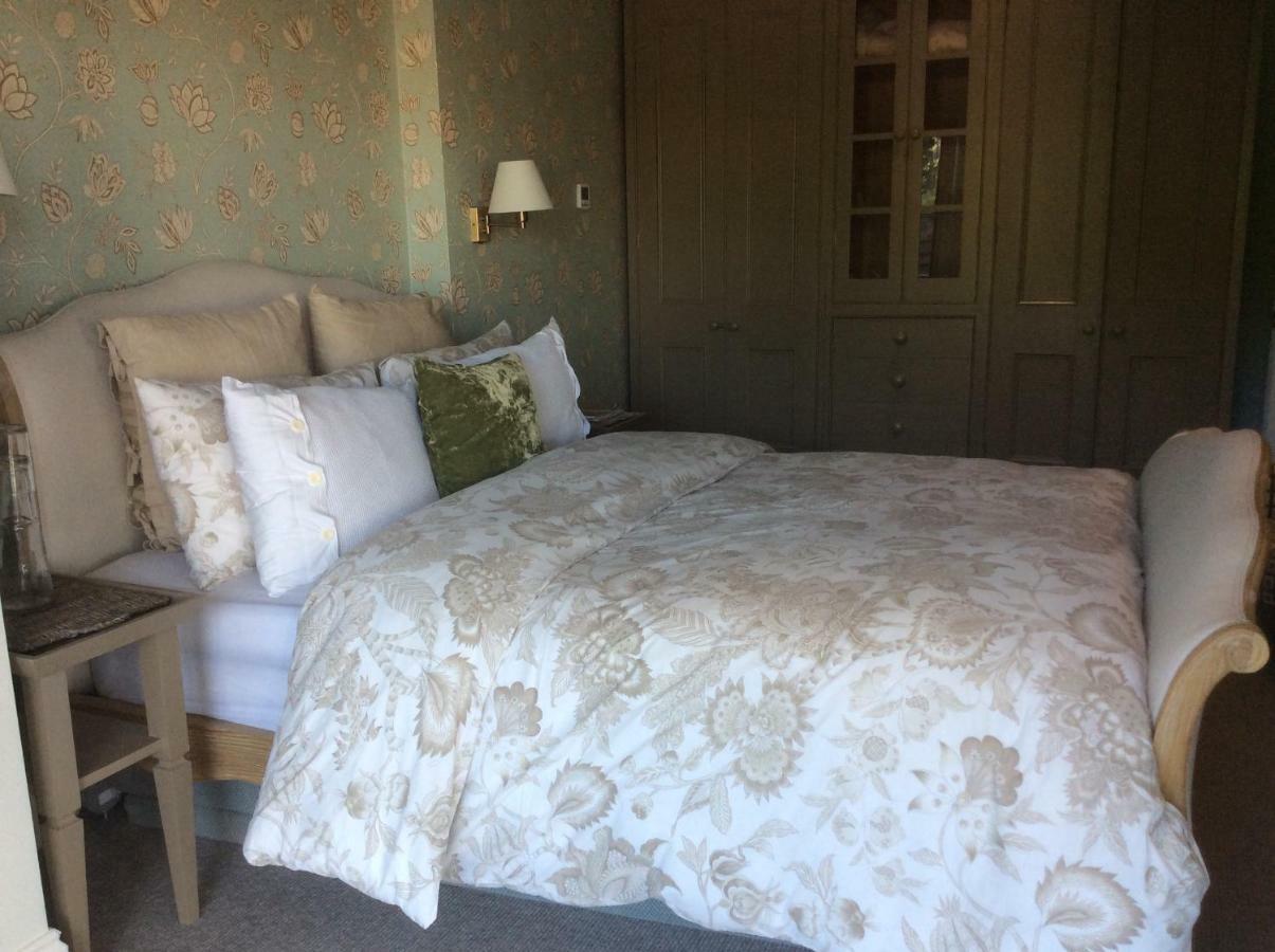 Compass Rose Bed and Breakfast Ντάρτμουθ Εξωτερικό φωτογραφία